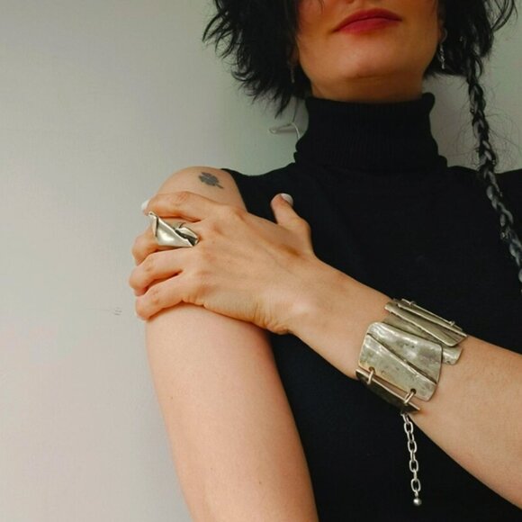 Silver Brutalist Wrinkled Ring, Modernist Abstract Ring - Picture 2 of 3